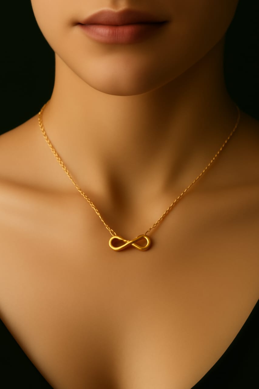 Infinity Elegance – Golden Necklace